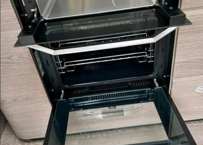 Kemping Luxus Wohnwagen Zur Vermietung Mit Ac, Markise, Wc Und Duschkabine Lauenförde
